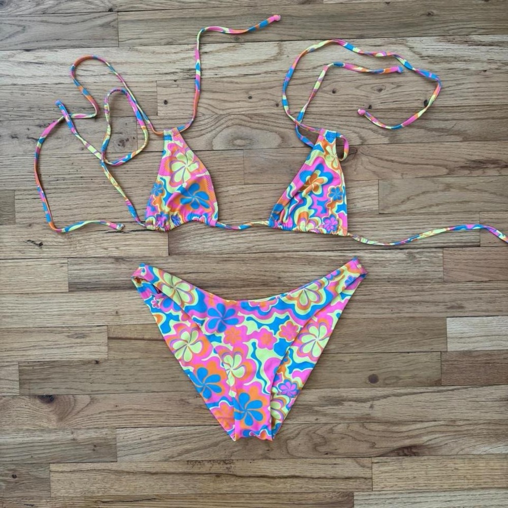 Floral Tie-String Triangle Bikini - Multicolor